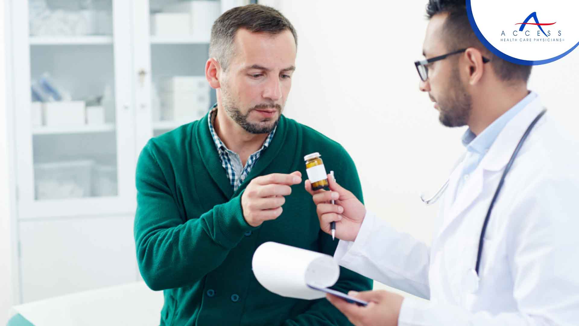 what-does an-internal-medicine-doctor-treat